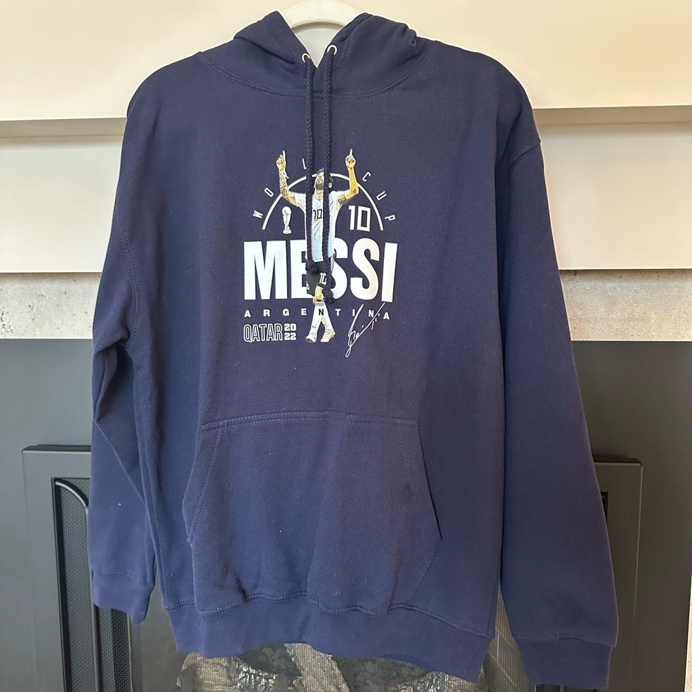 Leo Messi Sweatshirt BRAND NEW L